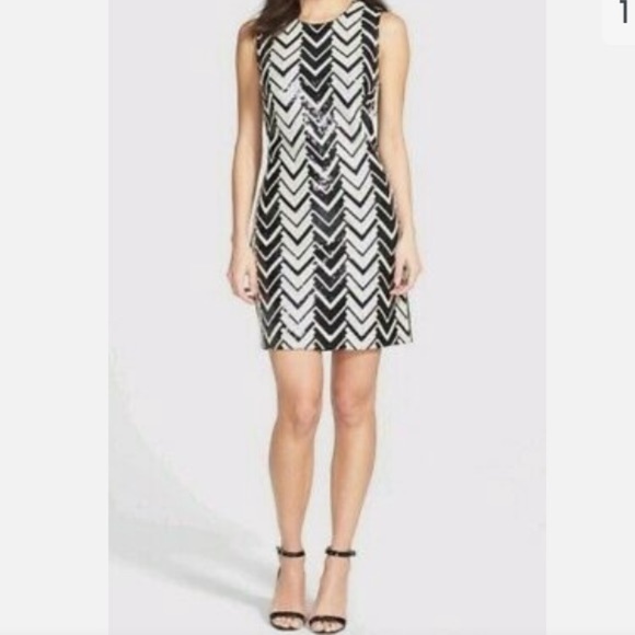 Vince Camuto Dresses & Skirts - COPY - Vince Camuto Black Silver Chevron Dress Back Zipper Size 6